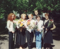 Июнь 2004 год. 9 класс получил аттестаты.